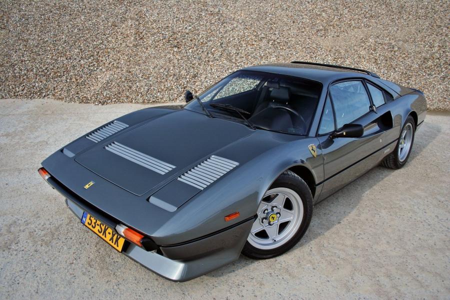  Ferrari 308 GTB Quattrovalvole 1982 года  (фото 33 из 61)